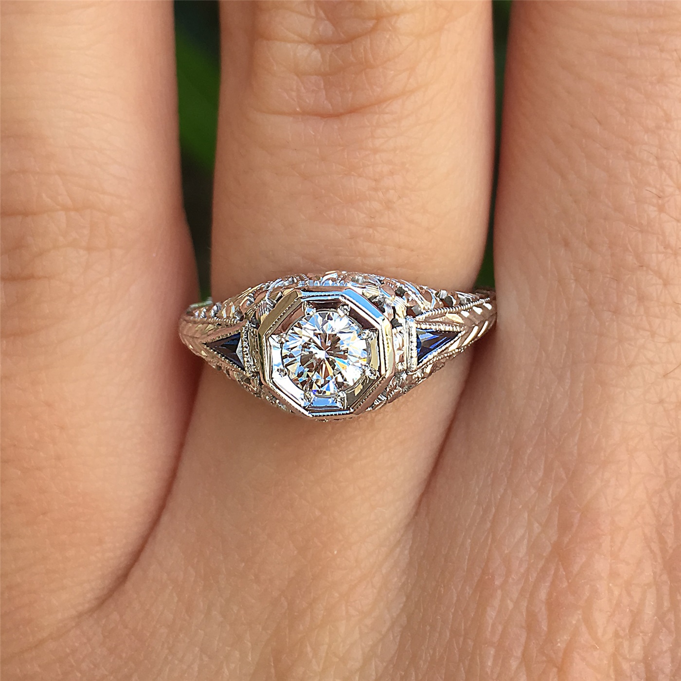 Vintage Sapphire And Diamond Engagement Rings / Vintage 2 Carat Blue